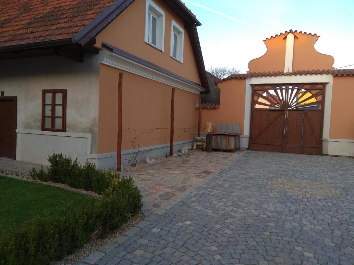 Restaurace Cp.2 Hotel Slapy  Exterior foto